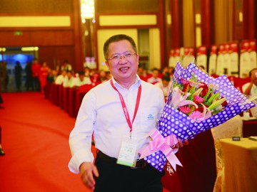 英科環(huán)?！蝾I(lǐng)先的可再生PS塑料解決方案提供商